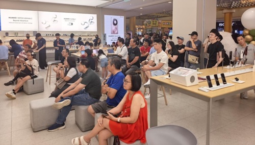 SECURE YOUR HUAWEI MATE 80 PRO